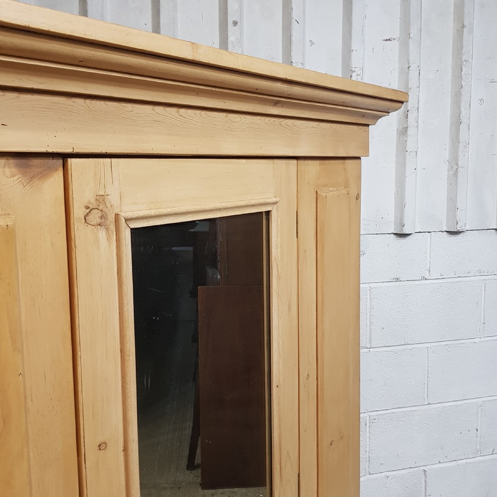 AN ANTIQUE VICTORIAN PINE WARDROBE C1890 View IV