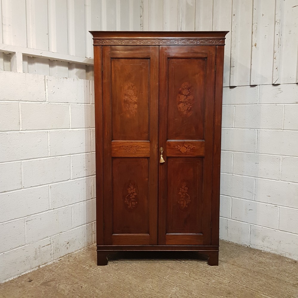 A GEORGE 3rd MAHOGANY DOUBLE WARDROBE C1800 View IV