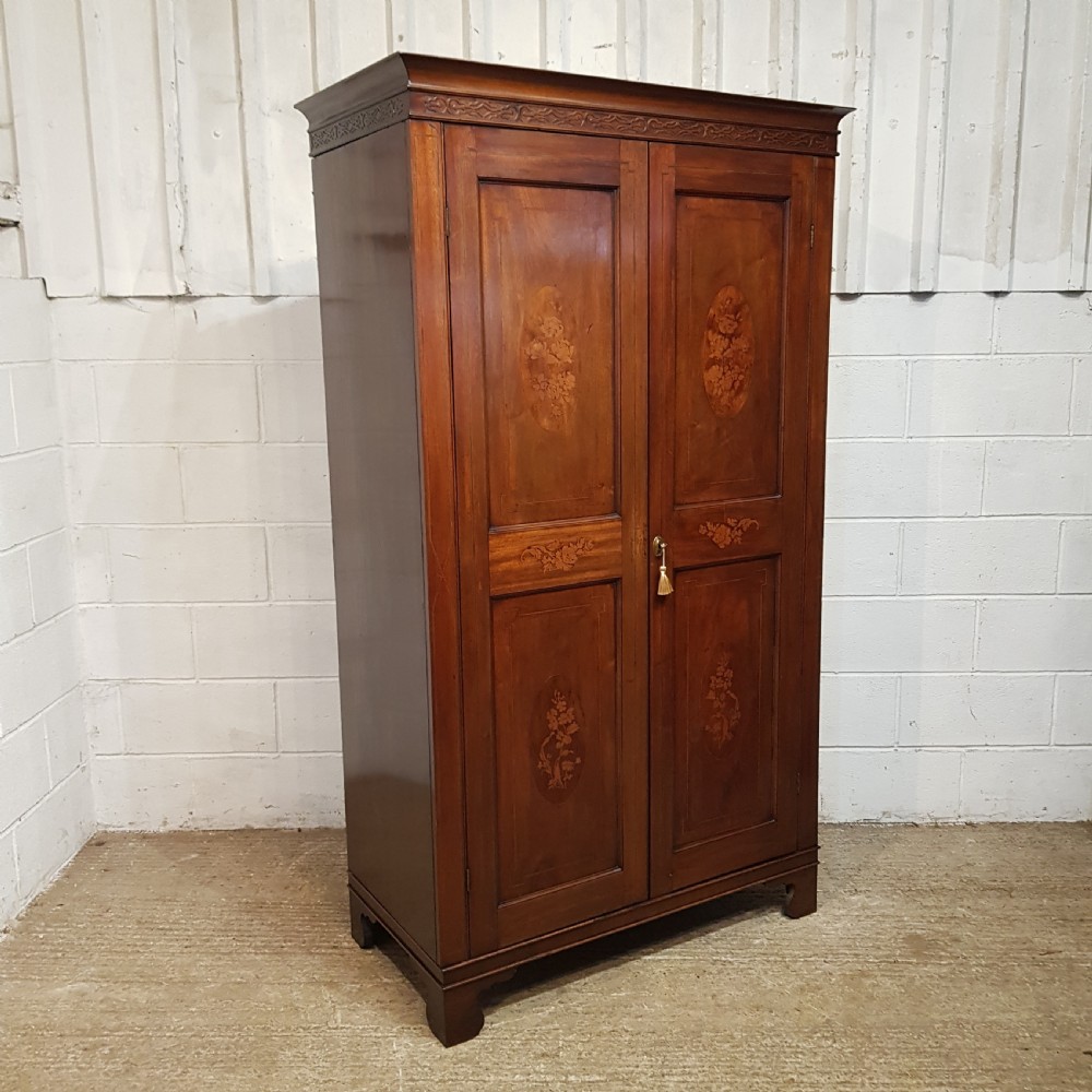 A GEORGE 3rd MAHOGANY DOUBLE WARDROBE C1800 View VIII