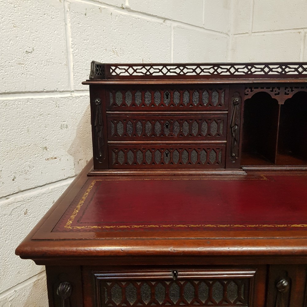 A LATE VICTORIAN MAHOGANY CUBAN DESK C1890 View II