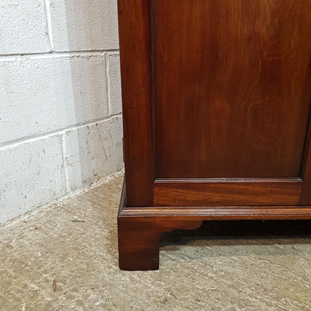A GEORGE 3rd DWARF MAHOGANY WARDROBE C1800 View III