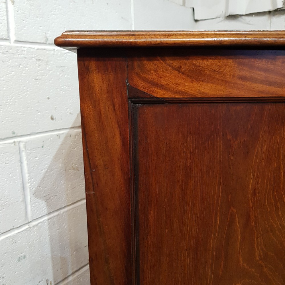 A GEORGE 3rd DWARF MAHOGANY WARDROBE C1800 View VIII