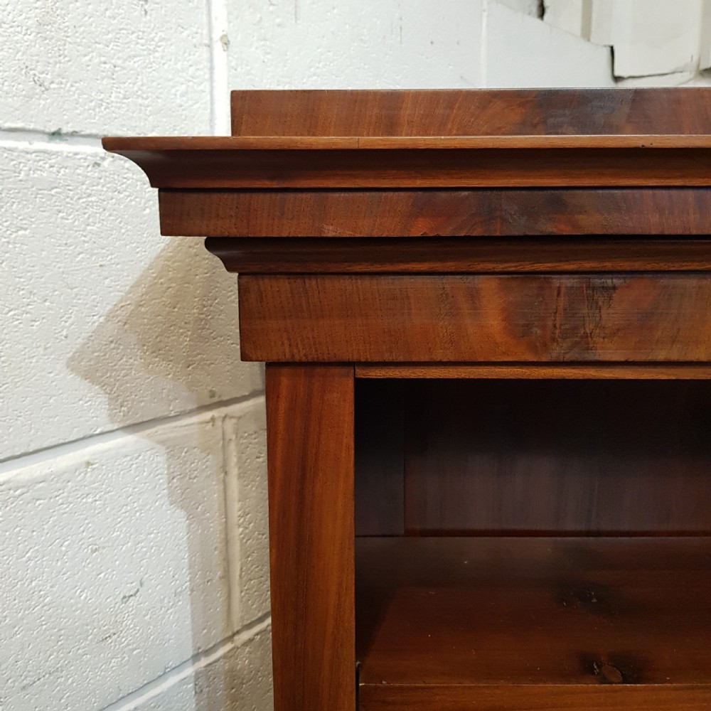 A LARGE VICTORIAN OPEN MAHOGANY BOOKCASE C1880 View VI