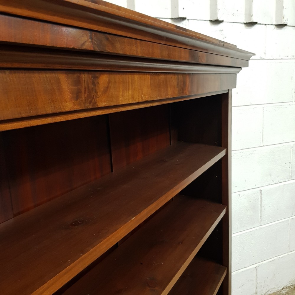 A LARGE VICTORIAN OPEN MAHOGANY BOOKCASE C1880 View VII