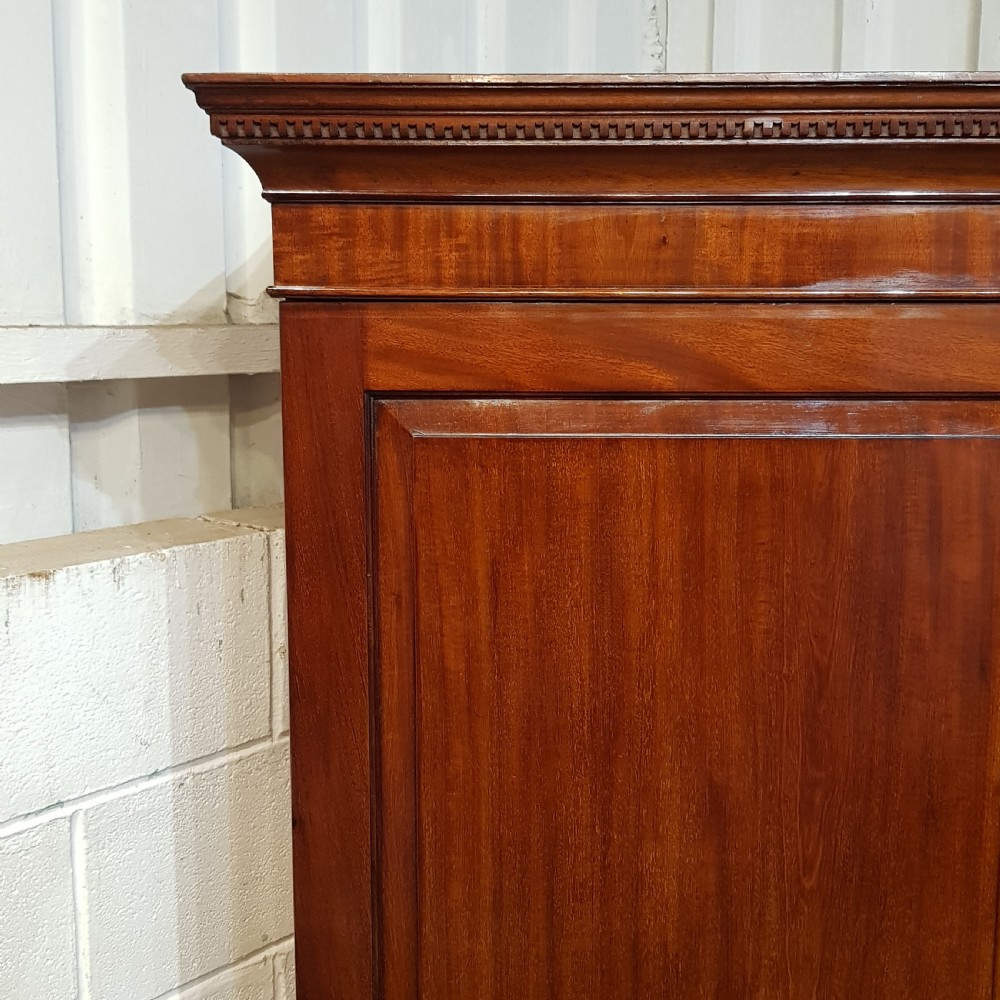 AN ANTIQUE REGENCY MAHOGANY DOUBLE WARDROBE C1810 View V