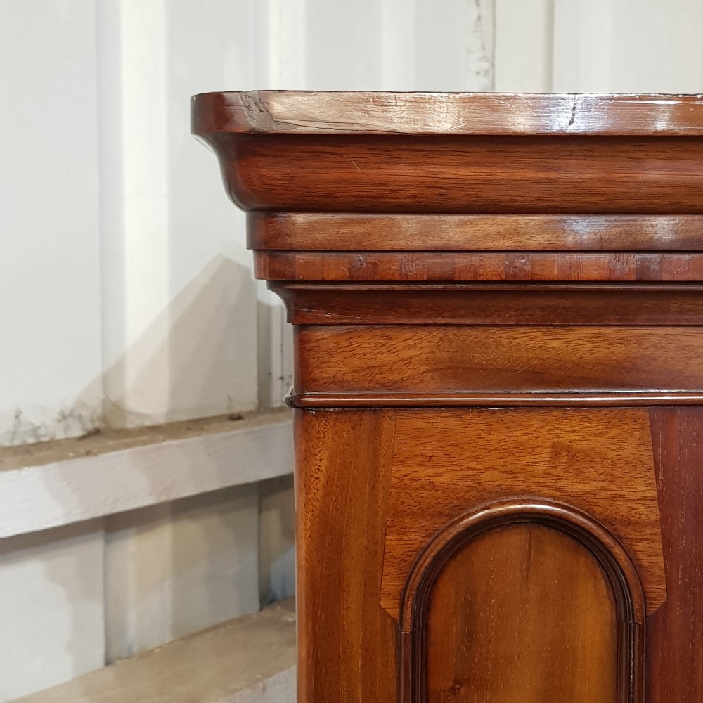 A RARE VICTORIAN MAHOGANY SINGLE WARDROBE C1880 View V