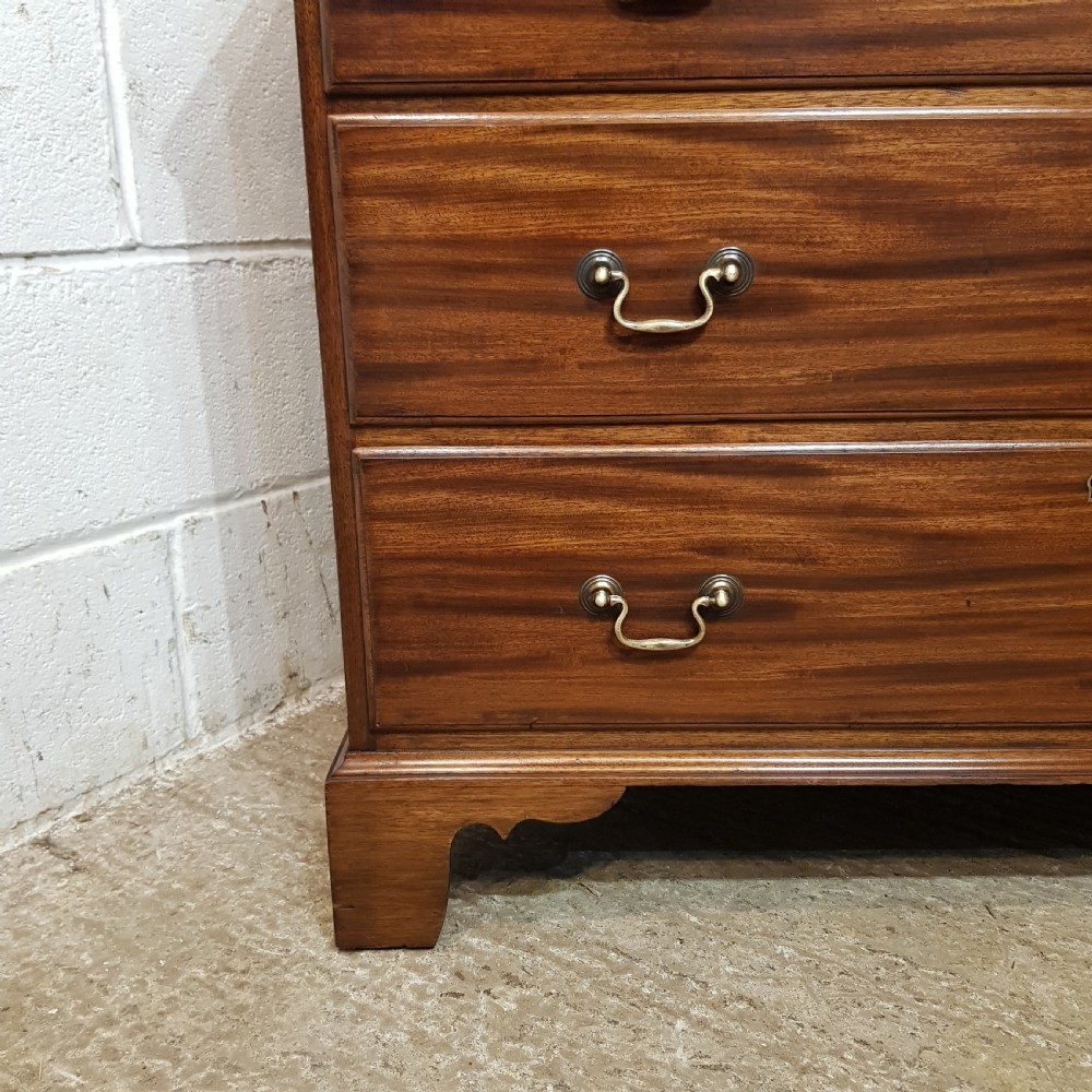 A GEORGE 3rd MAHOGANY FOUR HEIGHT CHEST OF DRAWERS C1800 View IV