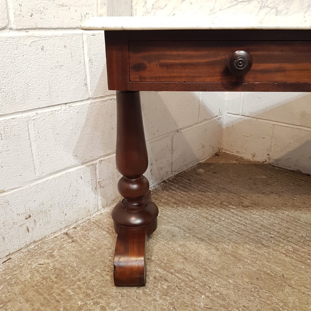 AN ANTIQUE VICTORIAN MAHOGANY MARBLE WASHSTAND C1880 View III