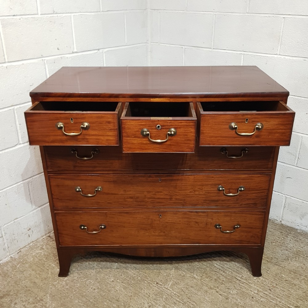 A REGENCY MAHOGANY FOUR HEIGHT CHEST OF DRAWERS C1810 View VII