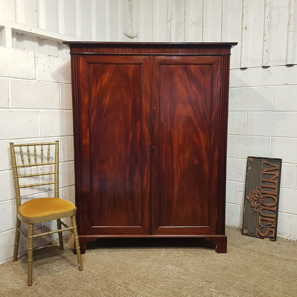 A WILLIAM 4th MAHOGANY COMPACTUM WARDROBE C1830