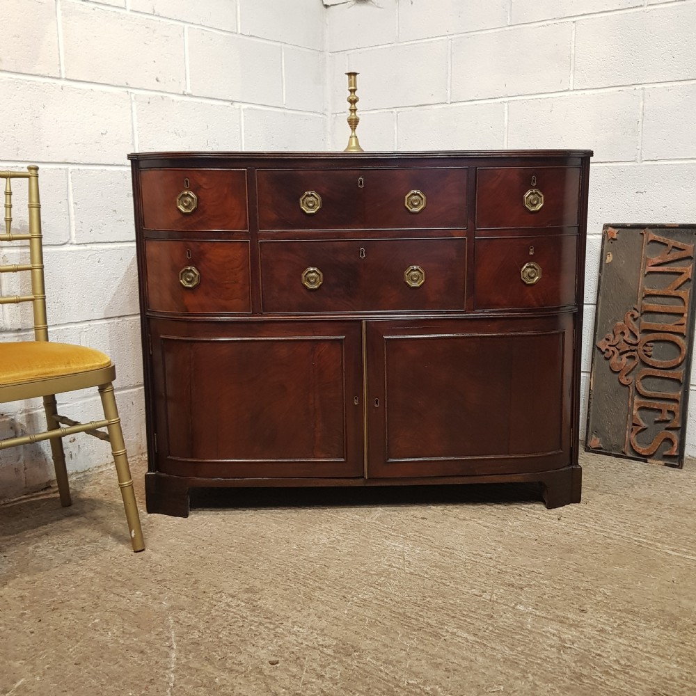 A REGENCY MAHOGANY BOW FRONTED CHEST C1810