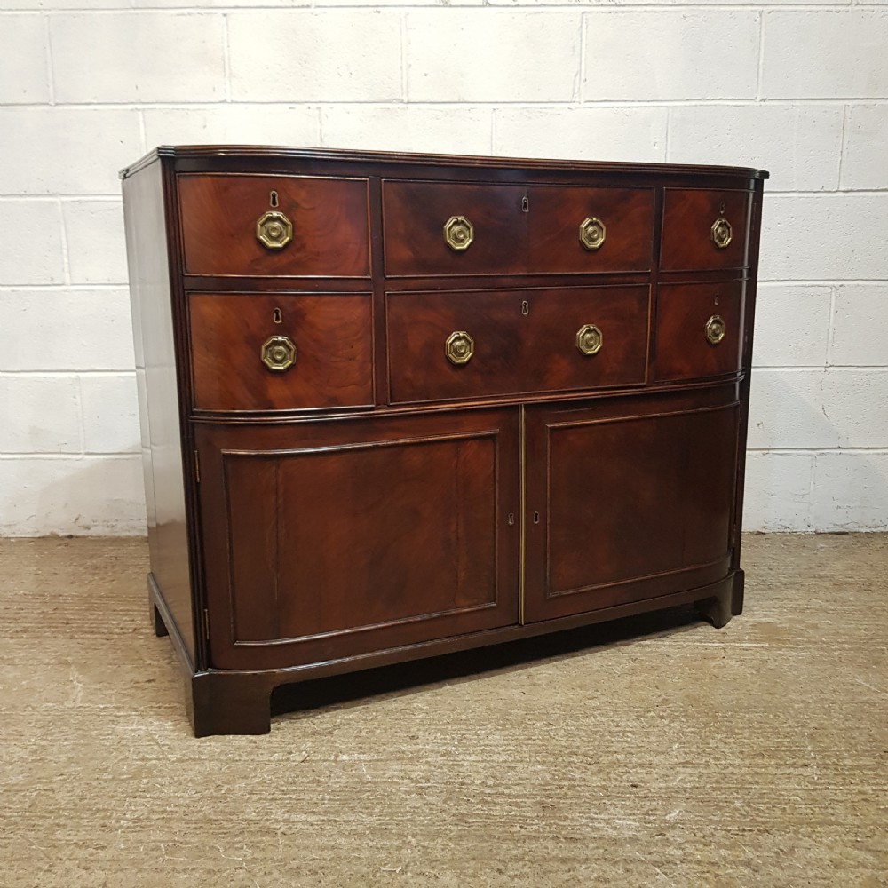 A REGENCY MAHOGANY BOW FRONTED CHEST C1810 View VI