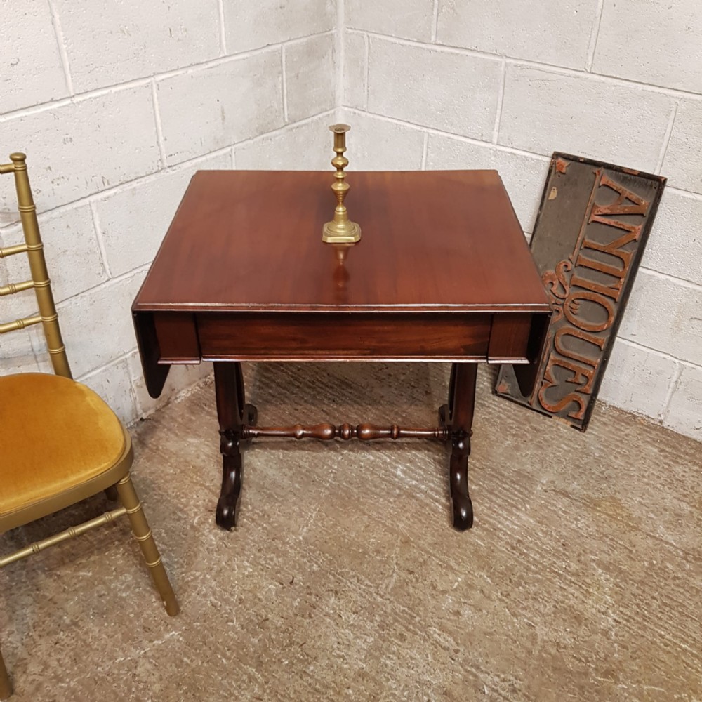 A WILLIAM 4th MAHOGANY SOFA TABLE C1830