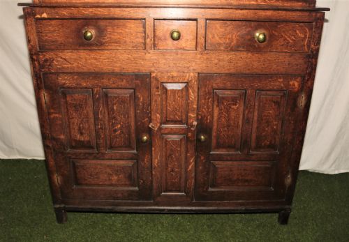 PERIOD OAK COURT CUPBOARD - ADDITIONAL PHOTO 1
