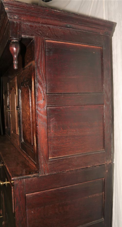PERIOD OAK COURT CUPBOARD - ADDITIONAL PHOTO 4