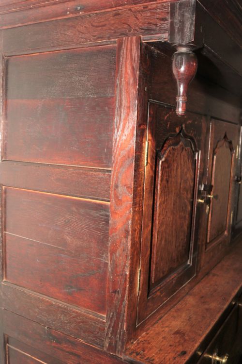 PERIOD OAK COURT CUPBOARD - ADDITIONAL PHOTO 8