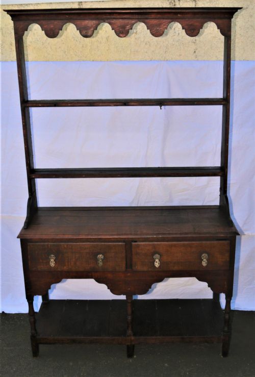 A Small Antique Oak Welsh Dresser.