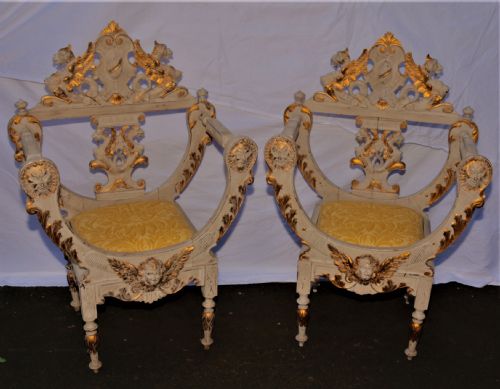 A PAIR OF SAVONAROLA CHAIRS - ADDITIONAL PHOTO 4