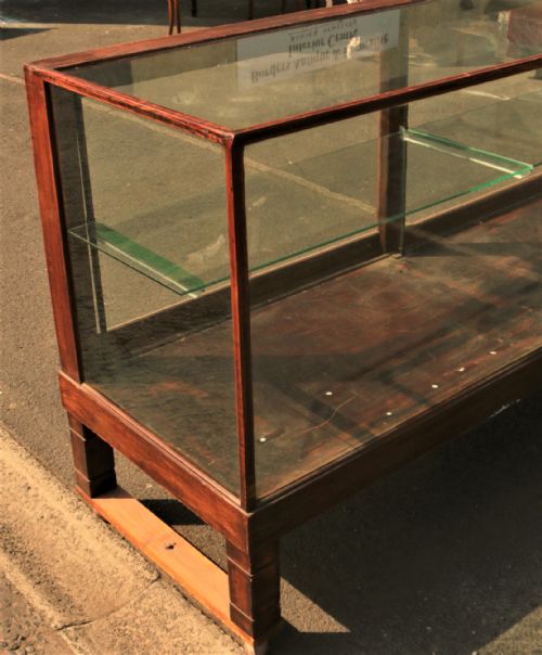 fig 1. Shop display counter c1900.