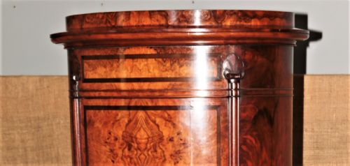 QUALITY WALNUT PEDESTAL - ADDITIONAL PHOTO 3