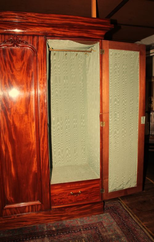 VICTORIAN MAHOGANY WARDROBE QUALITY - ADDITIONAL PHOTO 5
