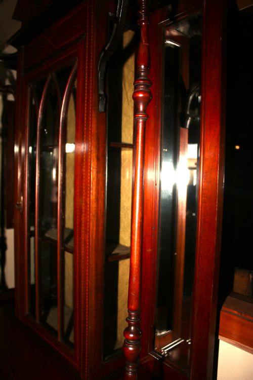 INLAID MAHOGANY DISPLAY CABINET - ADDITIONAL PHOTO 5