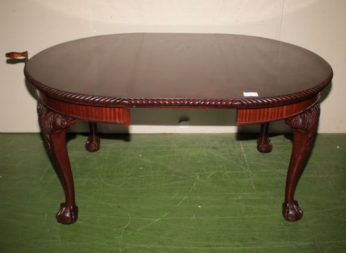MAHOGANY DINING TABLE - ADDITIONAL PHOTO 1