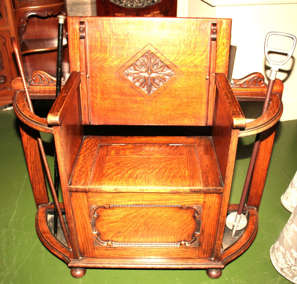 Hall seat 1920/30 View II