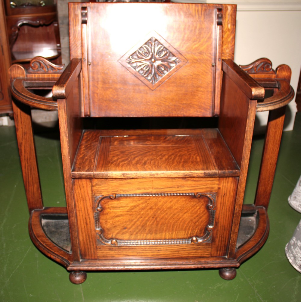 Hall seat 1920/30 View III
