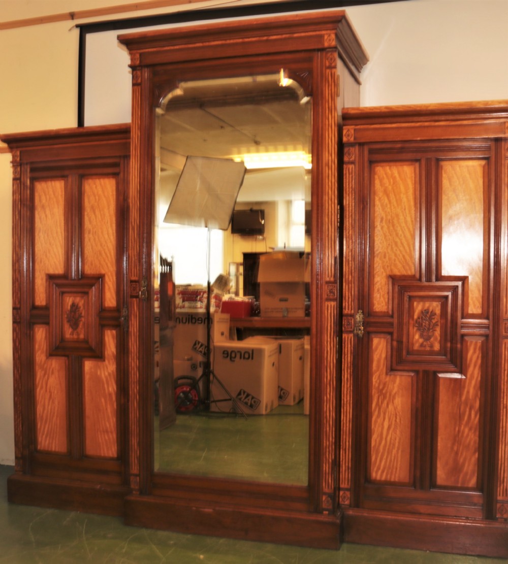 Aesthetic period wardrobe 