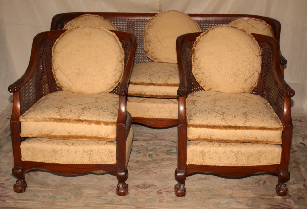 Bergere 3 piece suite. View VIII