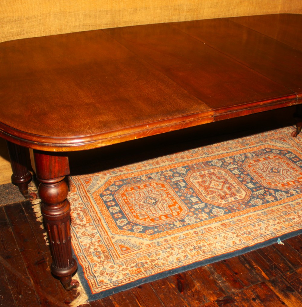 Victorian mahogany dining table.seats 8. View IV