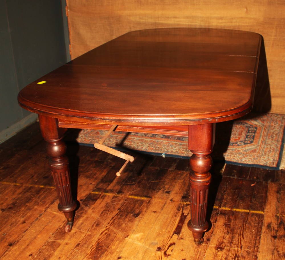Victorian mahogany dining table.seats 8. View V
