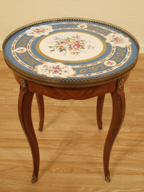 A Louis Xvi Style Porcelain Topped Gueridon