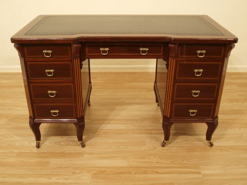 Stunning Edwards & Roberts Victorian Mahogany Desk