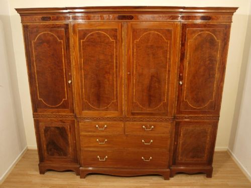 A Superb Quality Mahogany Edwardian Period Gentleman's Wardrobe/press