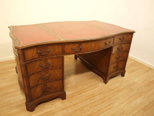 A Mahogany Edwardian Period Serpentine Partners Desk