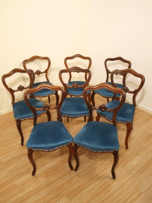 A Good Set of 8 Rosewood Victorian Antique Dining Chairs