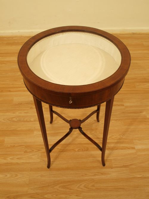 A Mahogany Inlaid Edwardian Period Circular Bijouterie Table