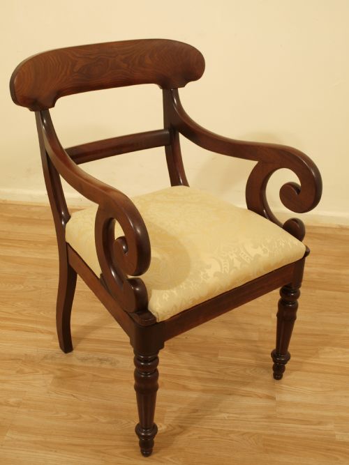 A Mahogany Early Victorian Period Antique Desk/carver Chair