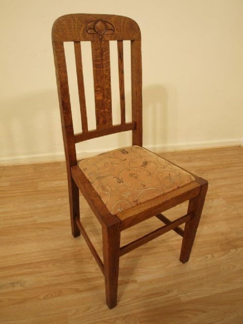 fig 1. A Good Set Of 8 Oak Arts & Crafts Period Antique Dining Chairs
