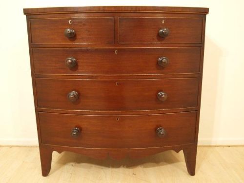 A Mahogany Regency Period Antique Bow Front Chest of Drawers