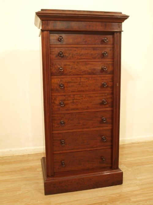 A Beautiful Figured Mahogany Victorian Period Antique Wellington Chest