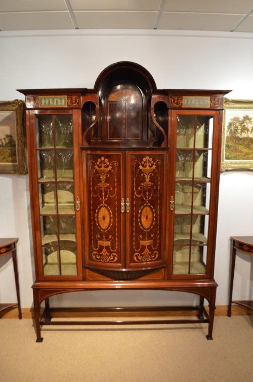 A Stunning Quality Mahogany Inlaid Shapland & Petter Display Cabinet