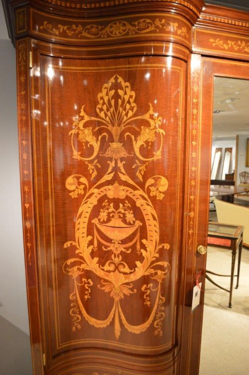 fig 2. A Magnificent Fiddleback Mahogany Late Victorian Period Wardrobe By Edwards & Roberts