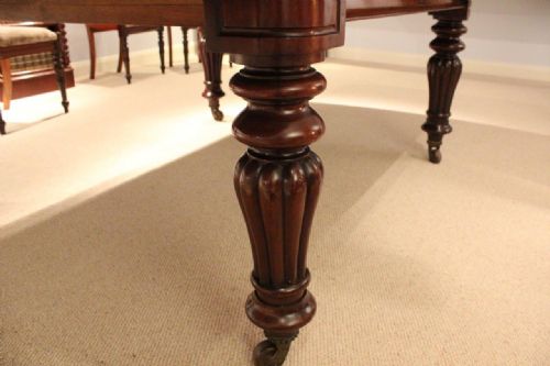fig 1. A Mahogany Early Victorian Period Extending Dining Table