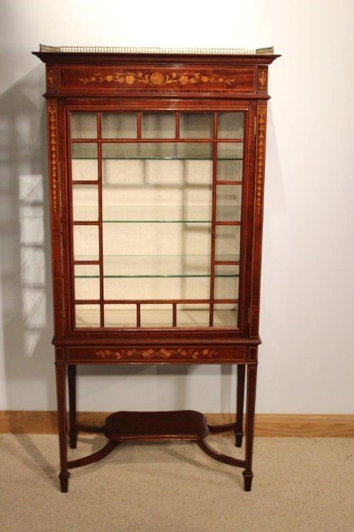 A Stunning Quality Mahogany Inlaid Victorian Display Cabinet by Maple & Co