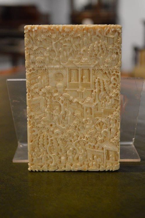 A Chinese Carved Ivory Card Case