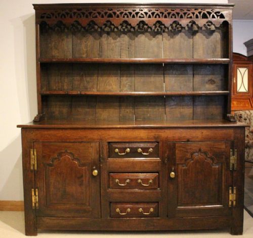 A Good Oak 18th Century Welsh Dresser & Rack