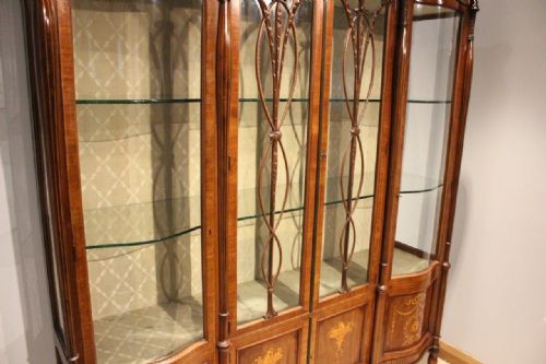 fig 1. A Fine Quality Mahogany Inlaid Edwardian Period Antique Display Cabinet By Maple & Co